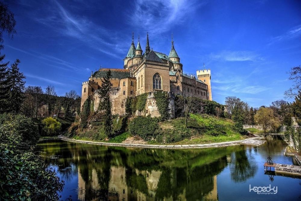 Slnecny Apartmanovy Dom Oslany 외부 사진