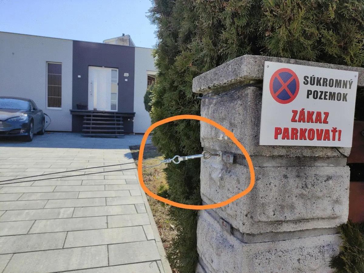 Slnecny Apartmanovy Dom Oslany 외부 사진